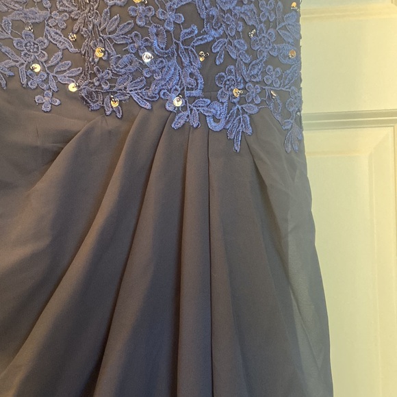 NWT MOB elegant sequined navy full length gown. 24 - Picture 4 of 16